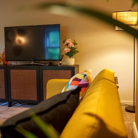 Stay With Airhgt @ Luxe Apartment In Central 哈罗盖特 外观 照片