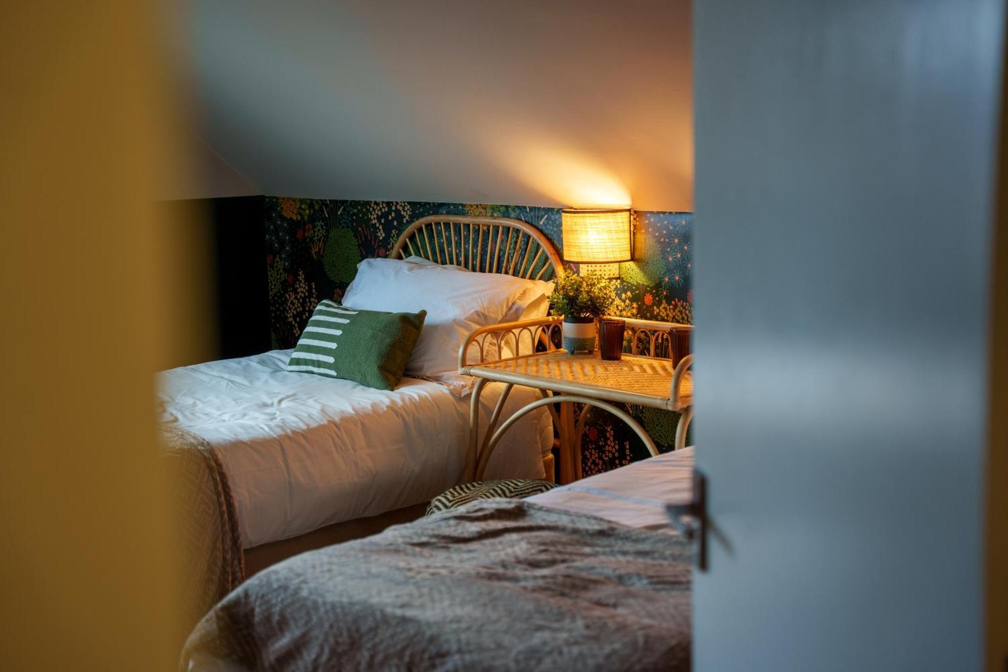 Stay With Airhgt @ Luxe Apartment In Central 哈罗盖特 外观 照片